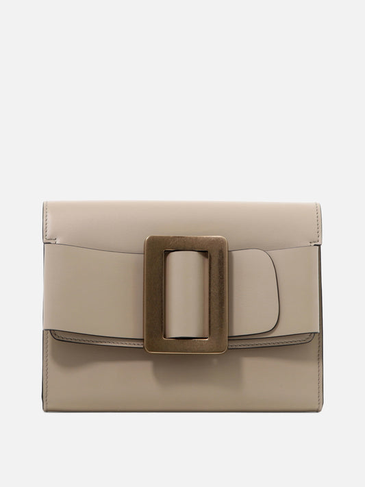 "Buckle" clutch