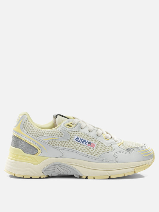 Low top sneakers 50% leather 50% mesh - 100% rubber  Grey - Autry Women | VIETTI Online Store 
