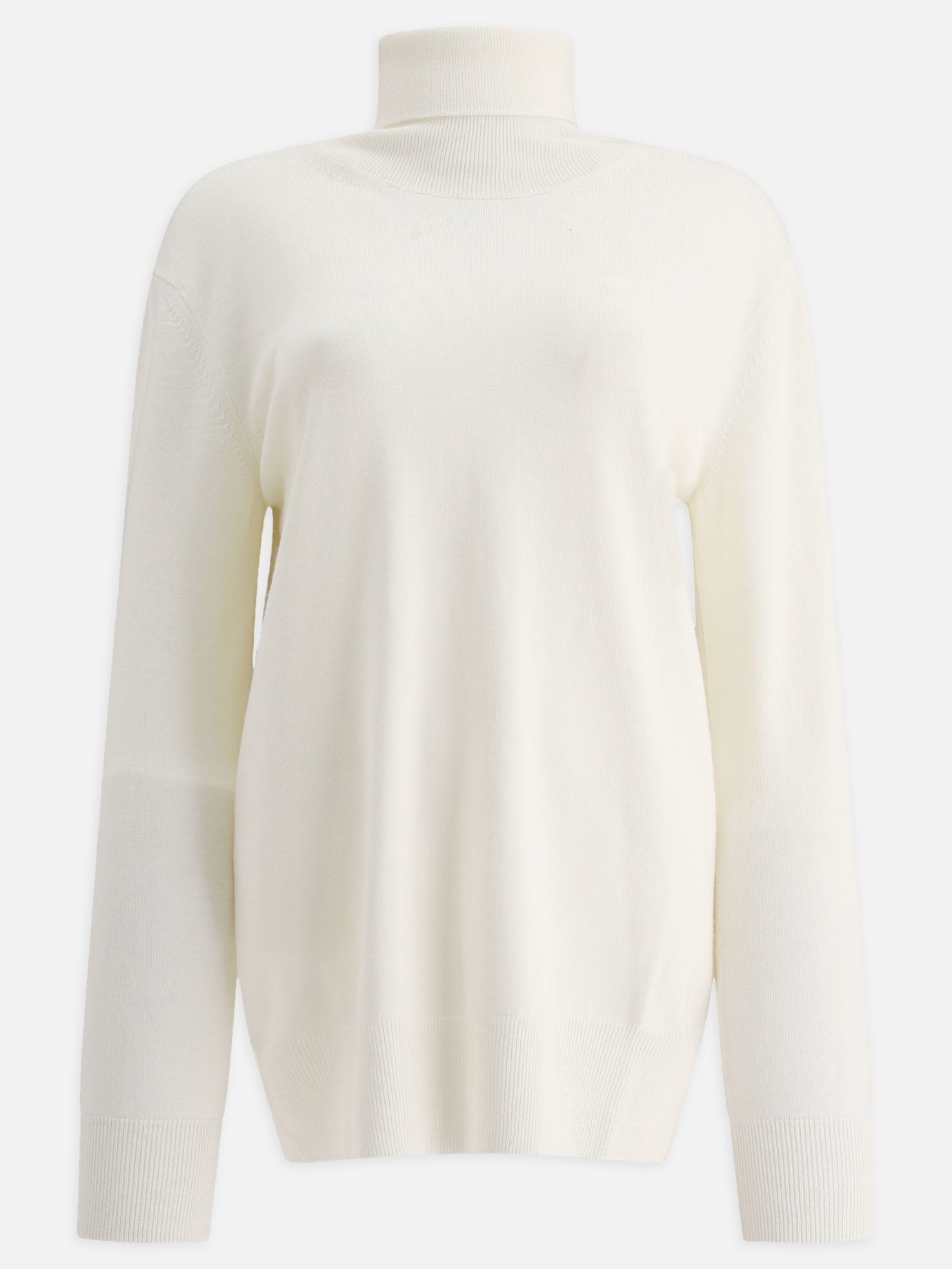 Lighweight turtleneck sweater