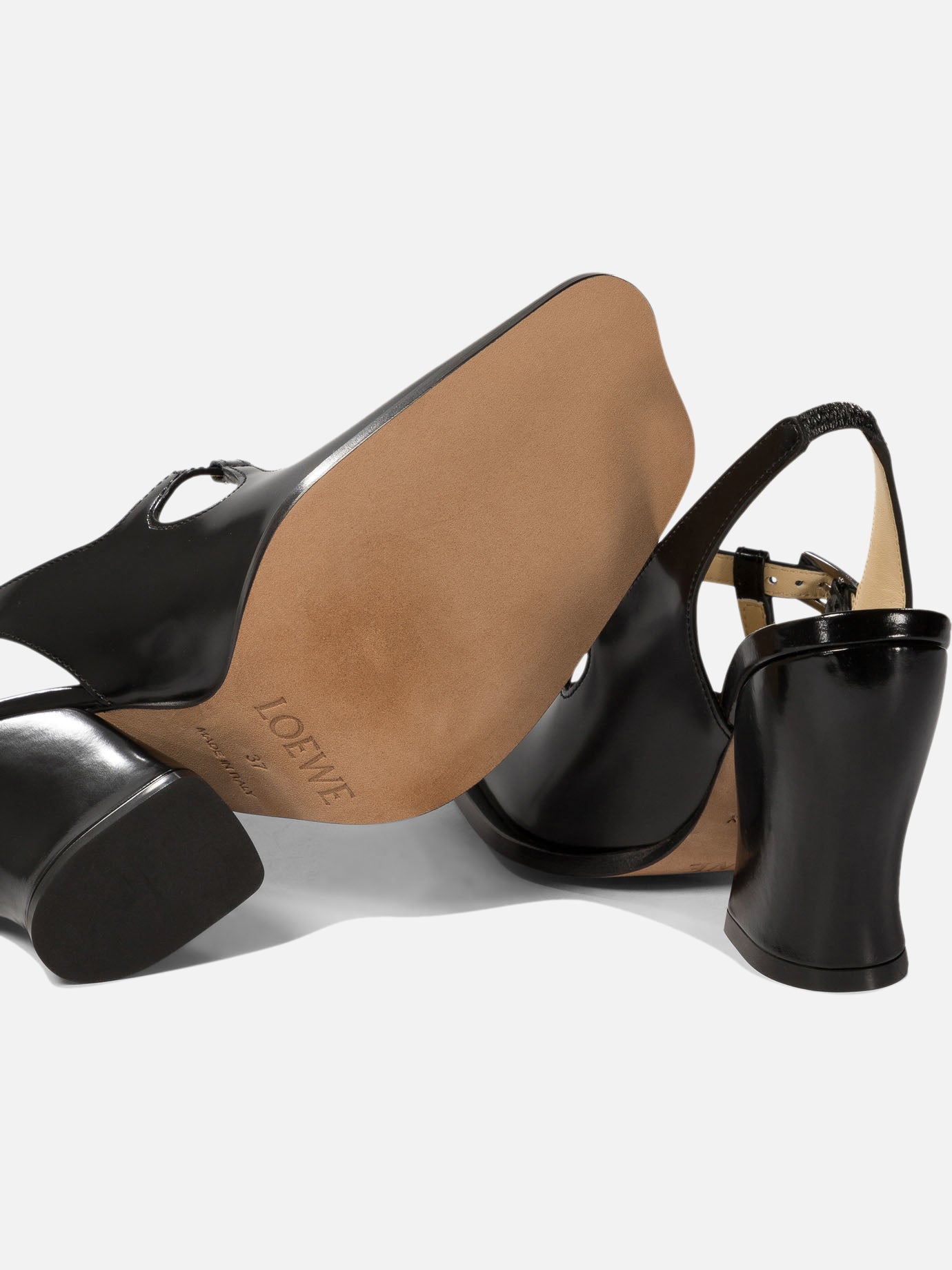 Loewe "Onda" slingback pump in brushed calfskin Black