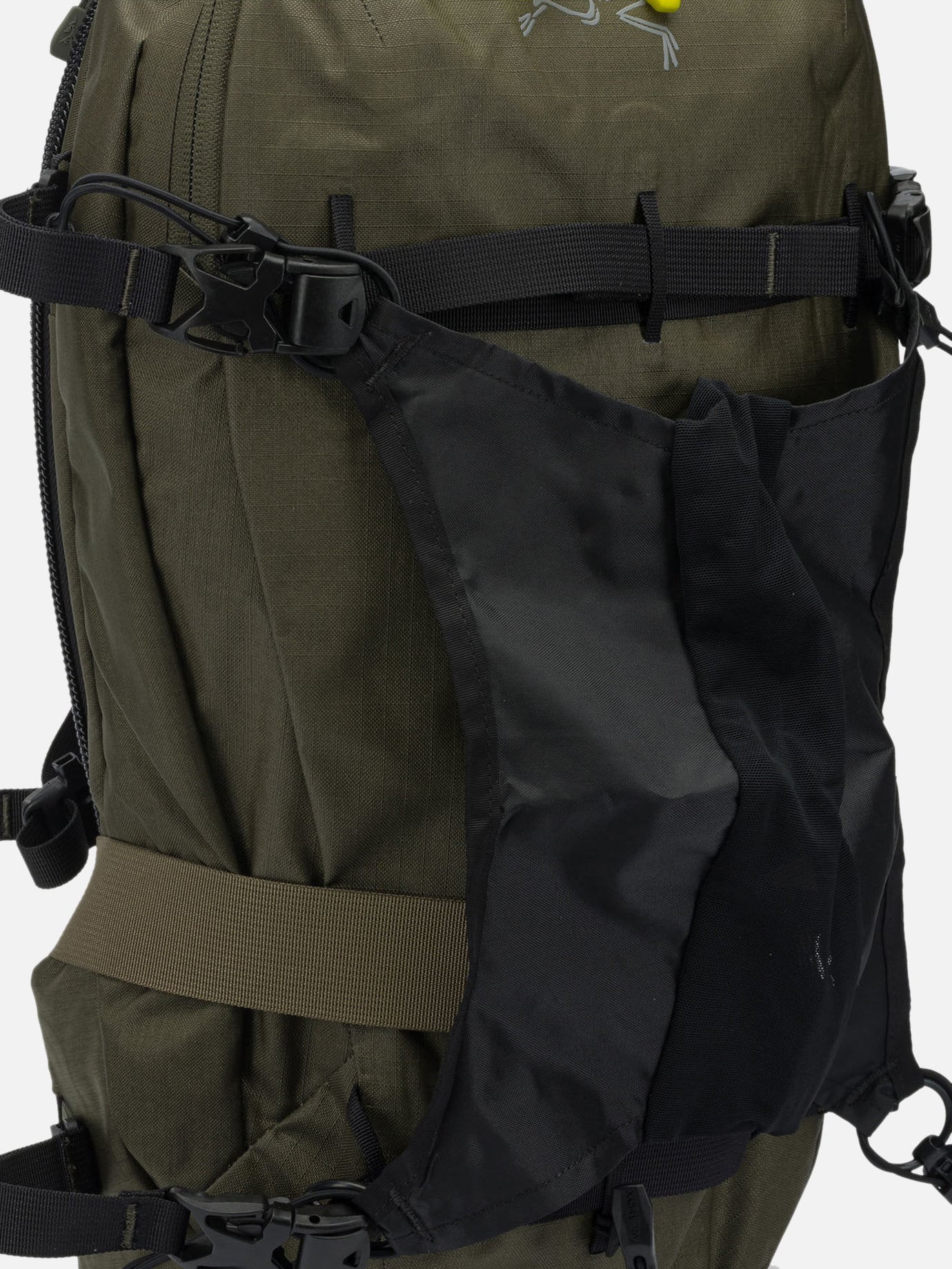 Sport backpacks 100% nylon - Padding: 70% polyethylene 30% ethylene vinyl acetate (foam) - Lining:100% nylon  Green - Arc'teryx Men | PDP | VIETTI Online Store | Zoom-Modal_4
