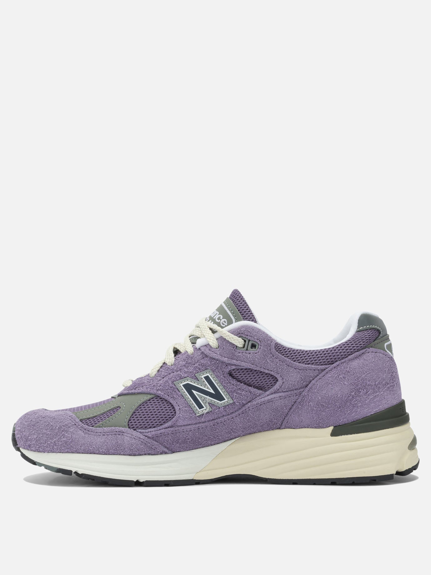 Low top sneakers 50% mesh 50% suede - 100% rubber  Purple - New Balance Men | PDP | VIETTI Online Store | Zoom-Modal_3
